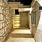 Corner Apartman *