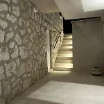 아파트 코너 *